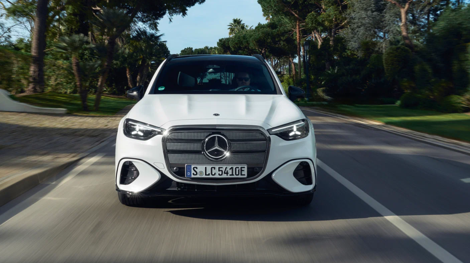 У батарейного Mercedes-Benz GLC появились доступные версии